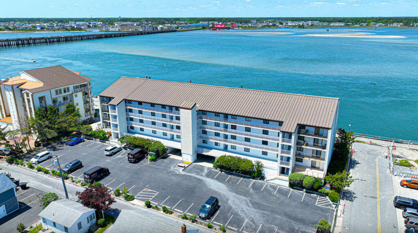 Resort Crab Cove on the Bay